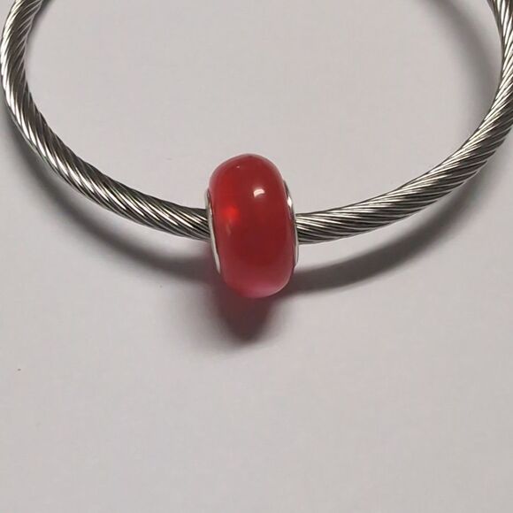 Red Charm for Pandora Style Bracelet - Picture 2 of 4